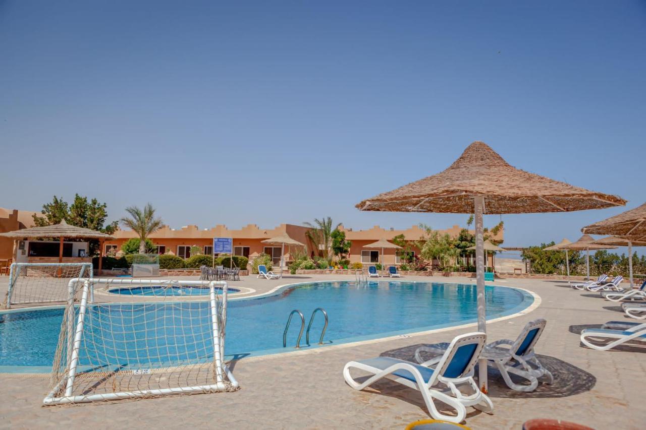 Silver Beach Redsea Resort El Qoseir Exterior foto
