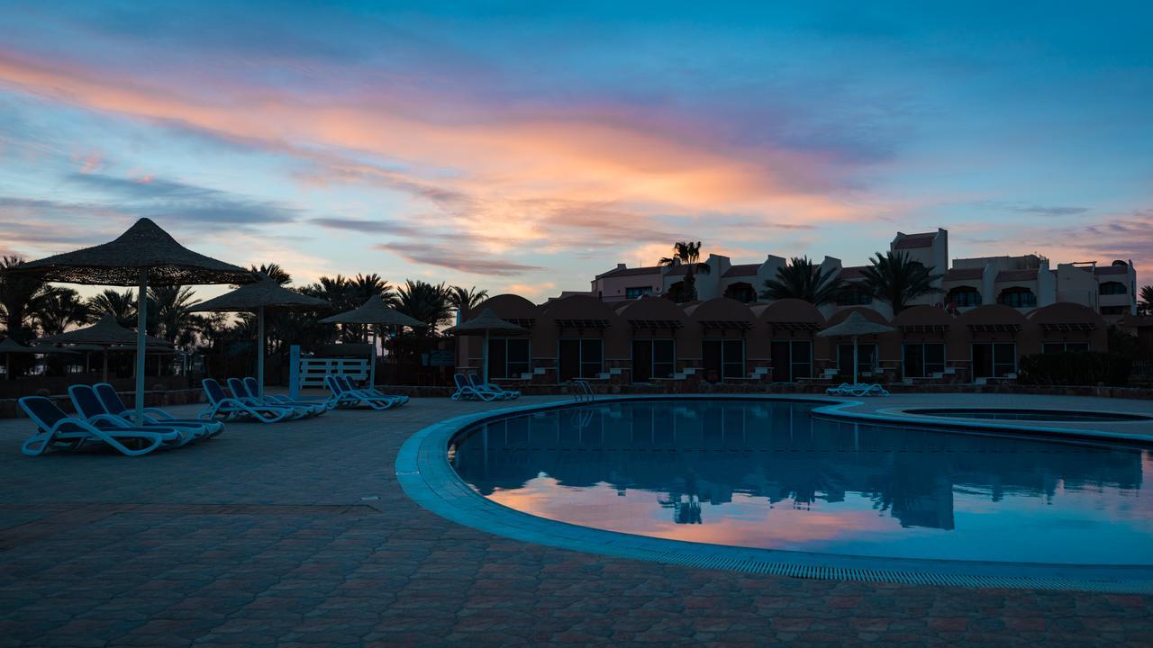 Silver Beach Redsea Resort El Qoseir Exterior foto